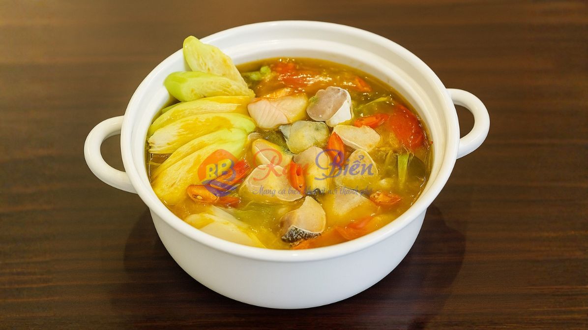 Lẩu Cá Tầm Chua Cay