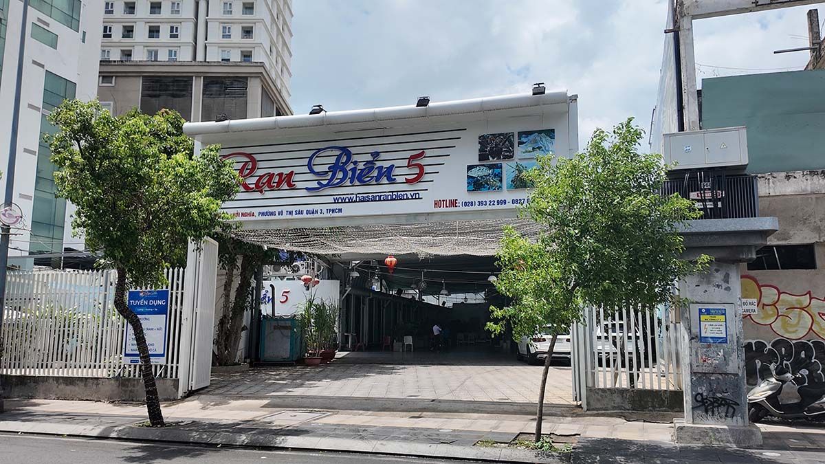 Nhà Hàng Hải Sản Rạn Biển 5